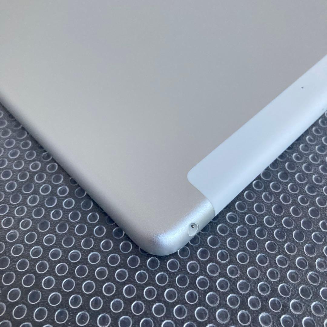 3193【早い者勝ち】美品☆電池ほぼ新品☆iPad6第6世代32GB SIMフリ