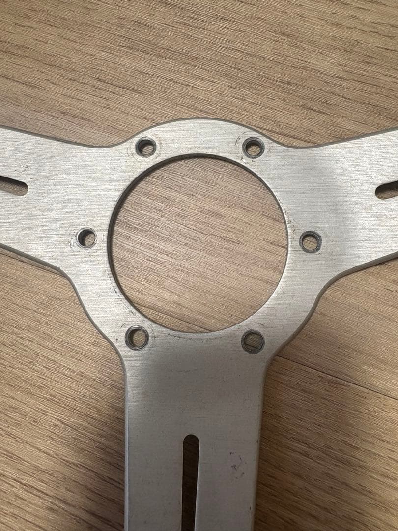 E. Nardiステアリング 3スポーク