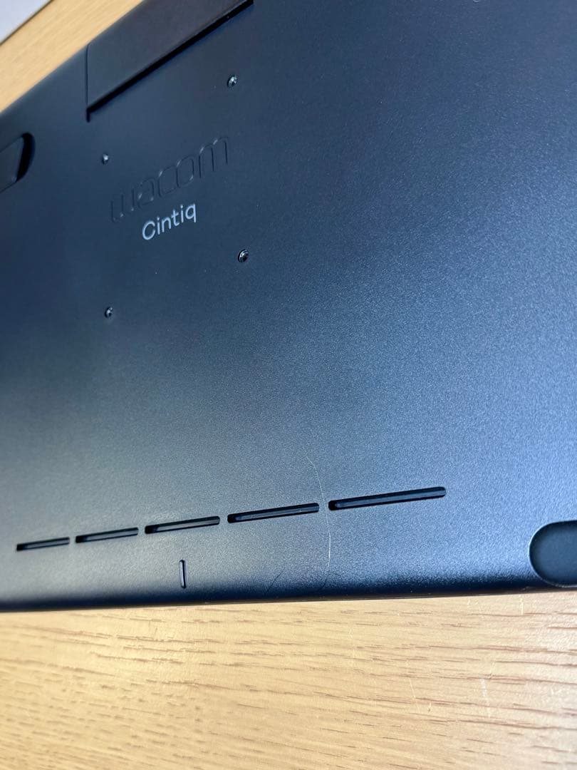 Wacom Cintiq 16 DTK1660 K0D + 専用スタンド　セット