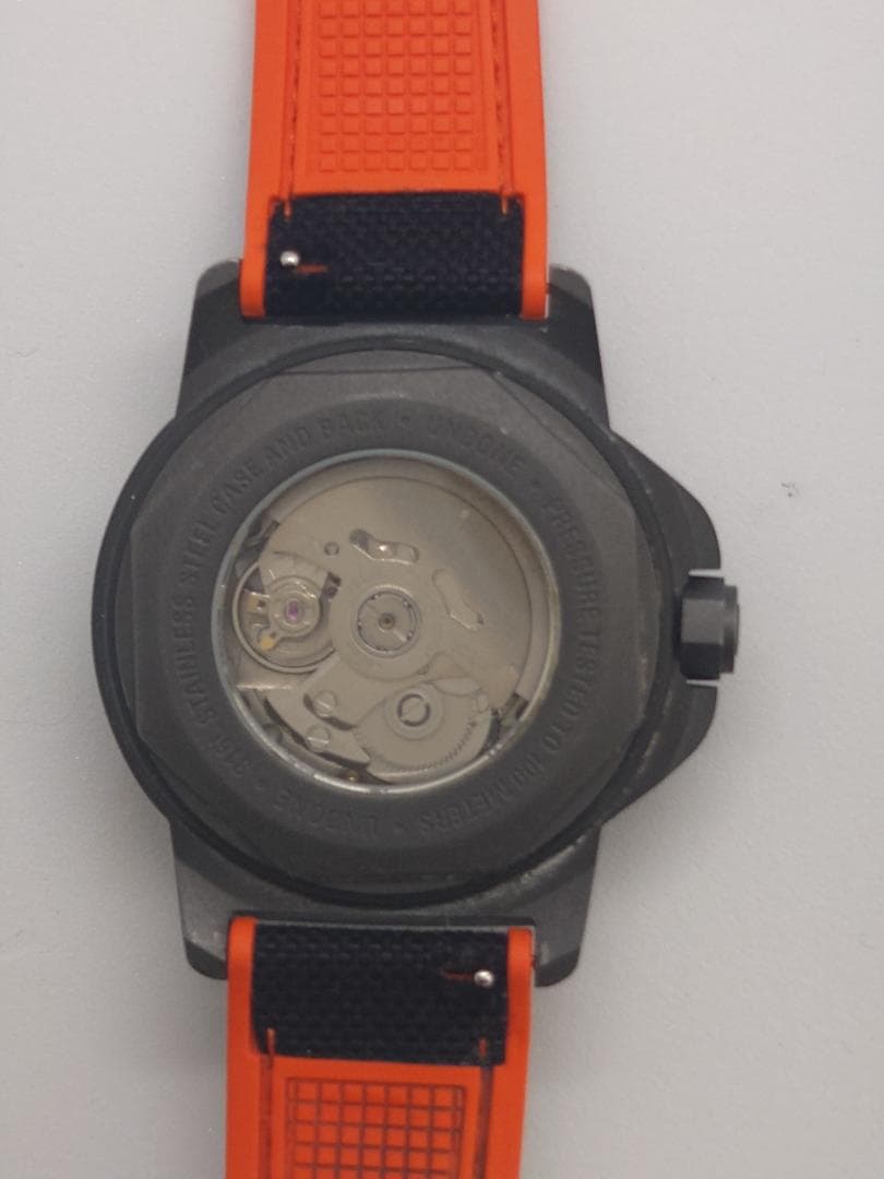 ラバーベルト ブラック/オレンジ 時計