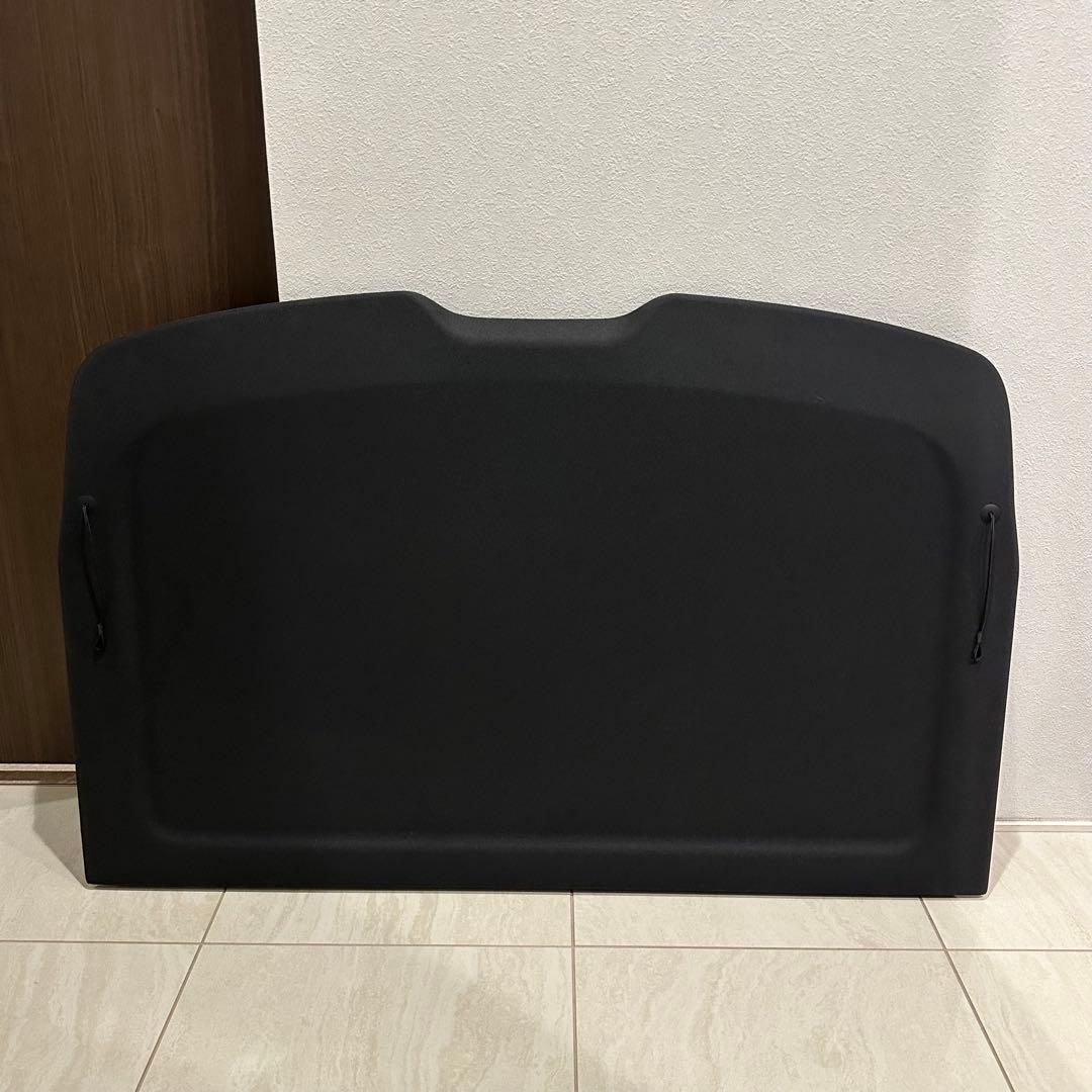 ポルシェ純正 マカン 95B ラゲッジカバー（値下げ交渉可）