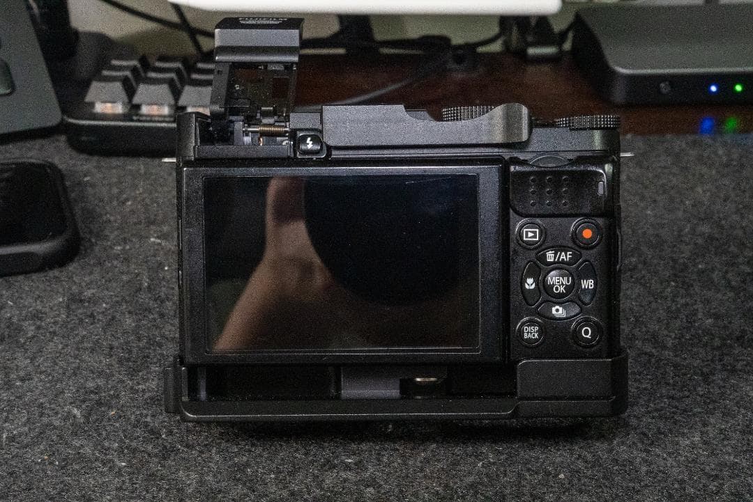 デジタルカメラ FUJIFILM X-M1 XC35mm F2