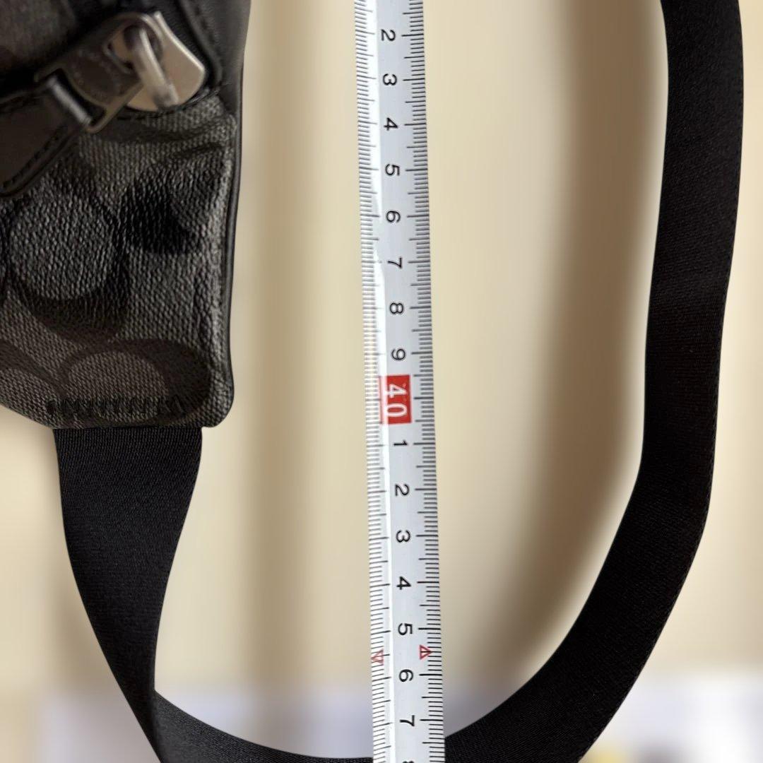 COACH モノグラムレザーボディバッグ