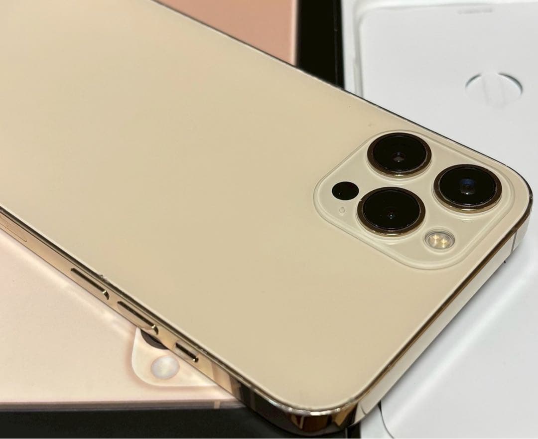 【美品】iPhone 12 PRO MAX 256GB ゴールド　新品バッテリー