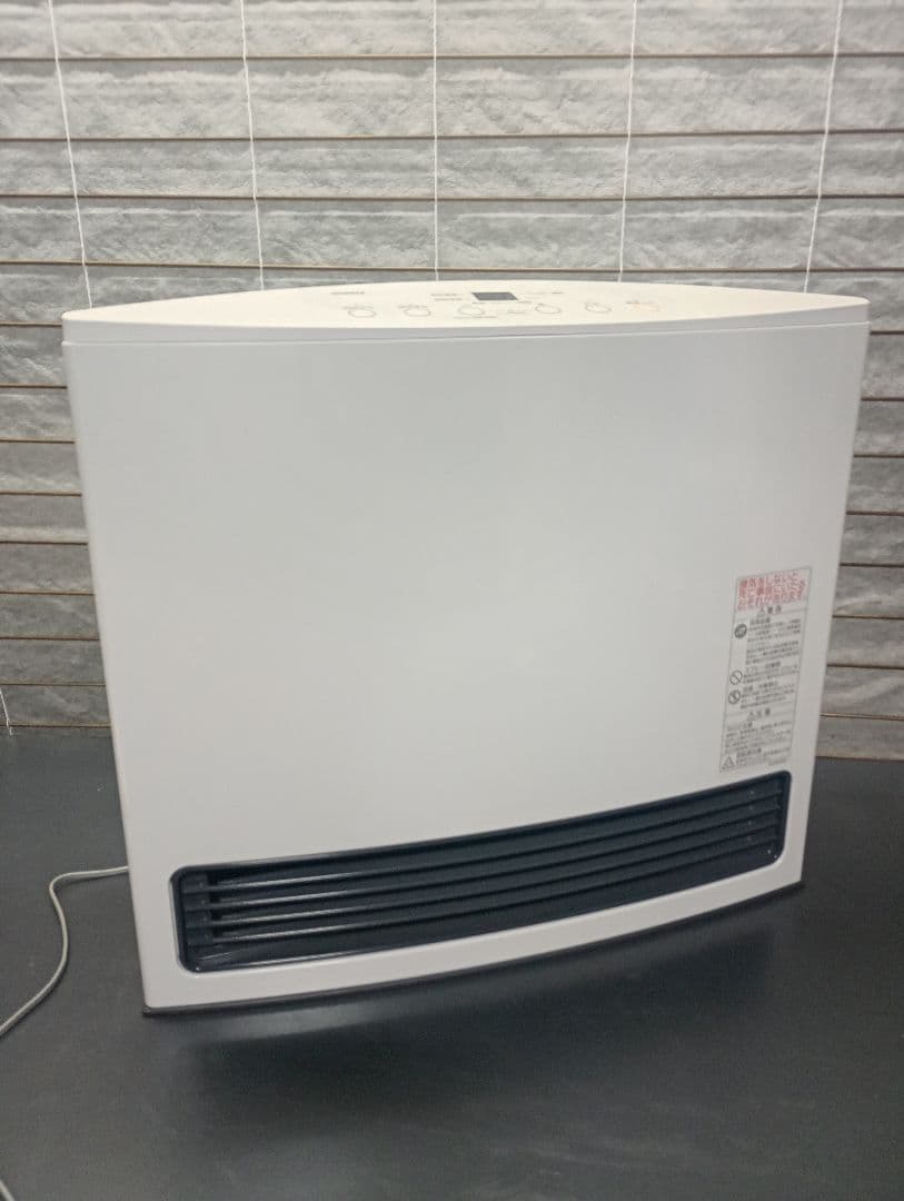 NORITZ ガスファンヒーター　GFH-4004S-W5　１７年　ＬＰガス用