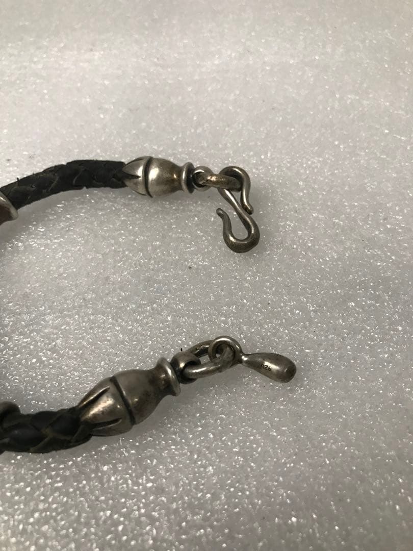 A16）メンズ　シルバー925 ブレスレット　高級　革　刻印あり