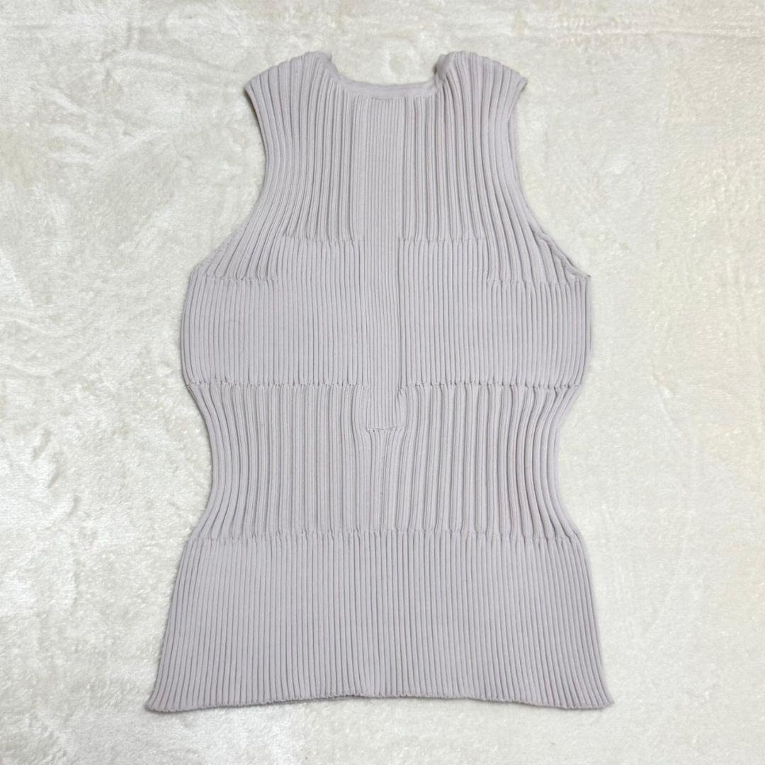 完売品 CFCL FLUTED SLEEVELESS TOP ベージュ