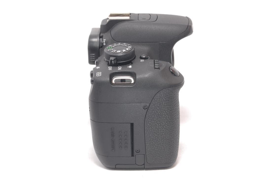 ⭐️バリアングル液晶搭載⭐️Canon Kiss X7i キャノン　デジタル一眼