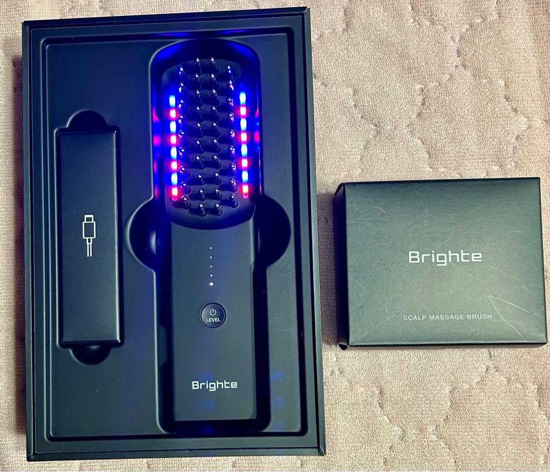 Brighte ELEKI BRUSH と新品スカルプマッサージブラシ付き。