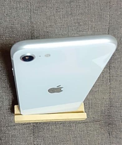 iPhone SE2 ホワイト 128GB SIMフリー 本体 78%