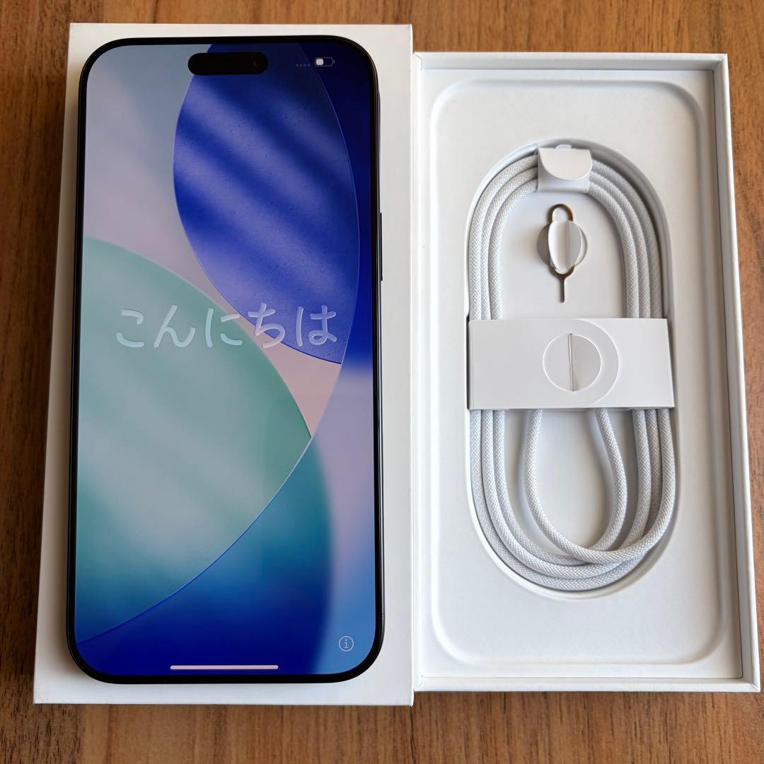 【美品】 iPhone 16 Pro Max 512GB ブラックチタニウム