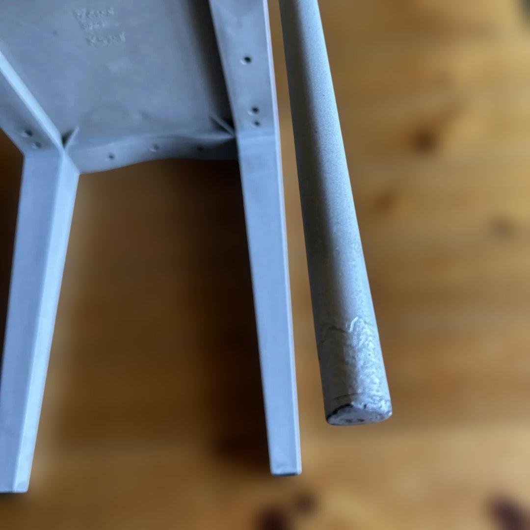 カルテル　ドクターグロブ チェア