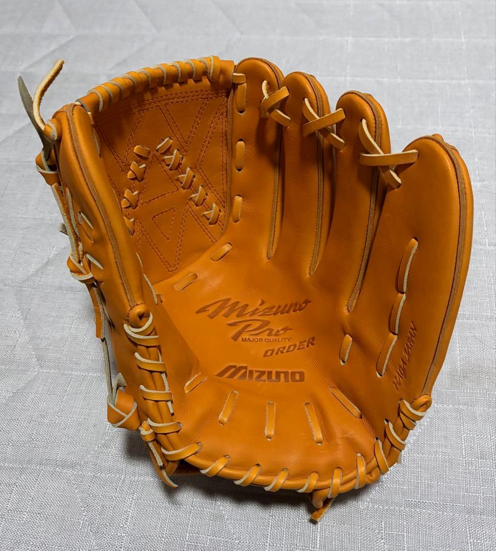 【超限定・即完売商品】 ミズノビッグM 斎藤佑樹復刻グラブ