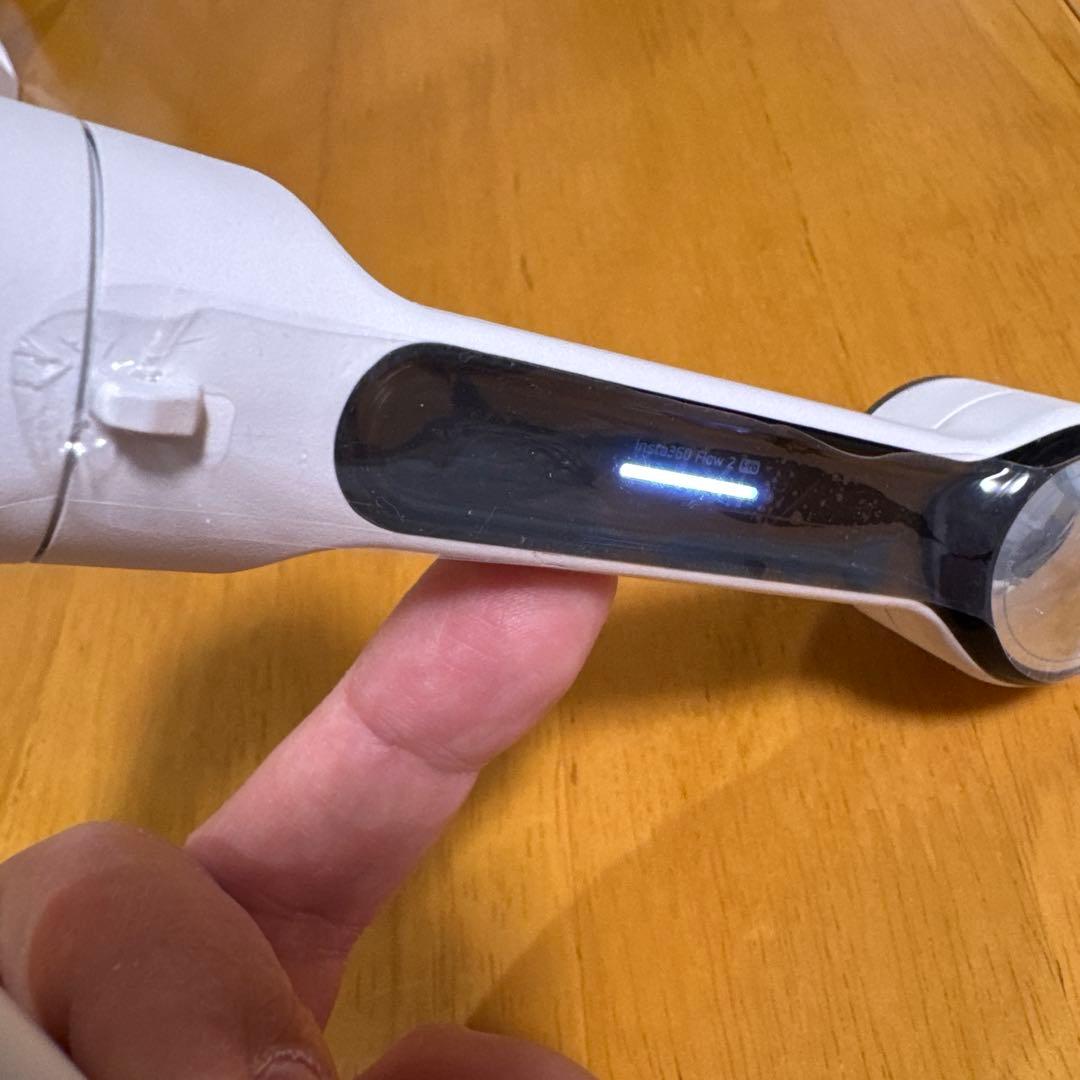 極美品！Insta360 Flow 2 Pro クリエイターキット白　ジンバル