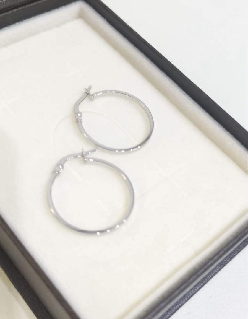 フープピアス　18K/18金:750 WG