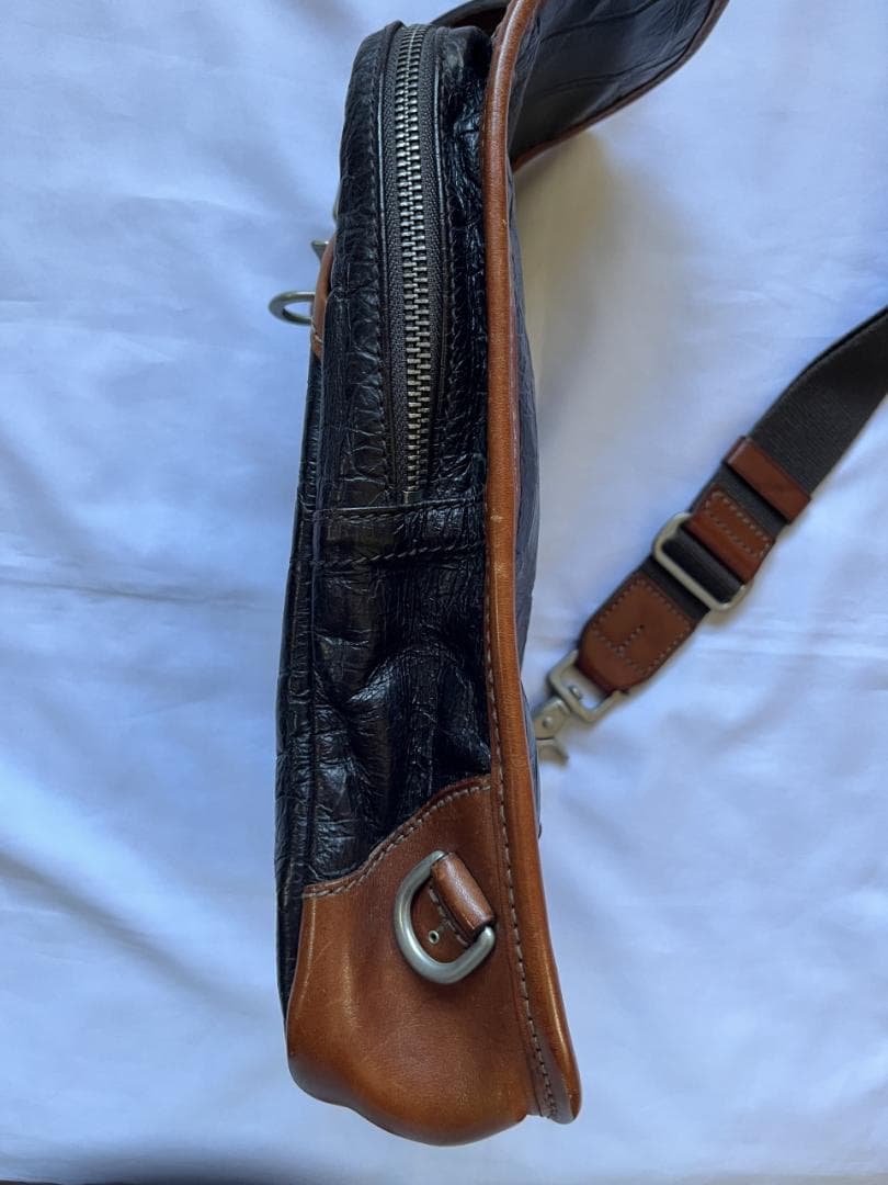 ダニエルアンドボブ PIPPO EDIFICE別注 ボディバック ブラウン