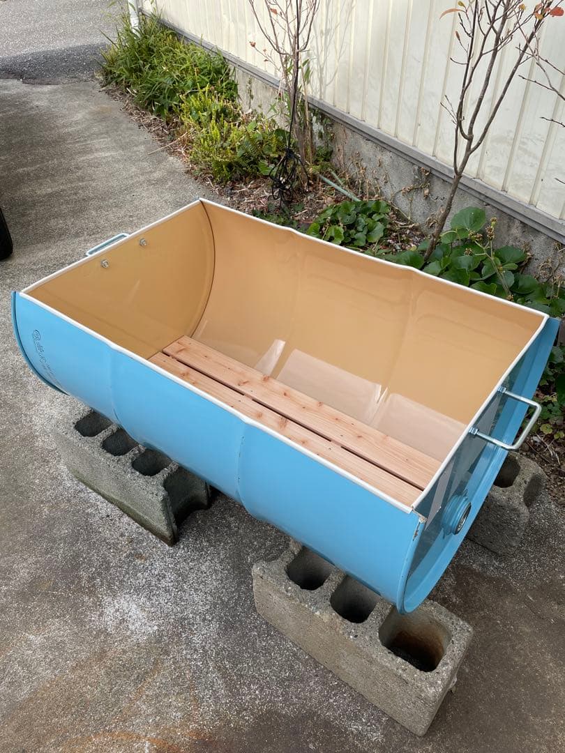 ドラム缶風呂 横置きタイプ 持ち手とすのこ付き