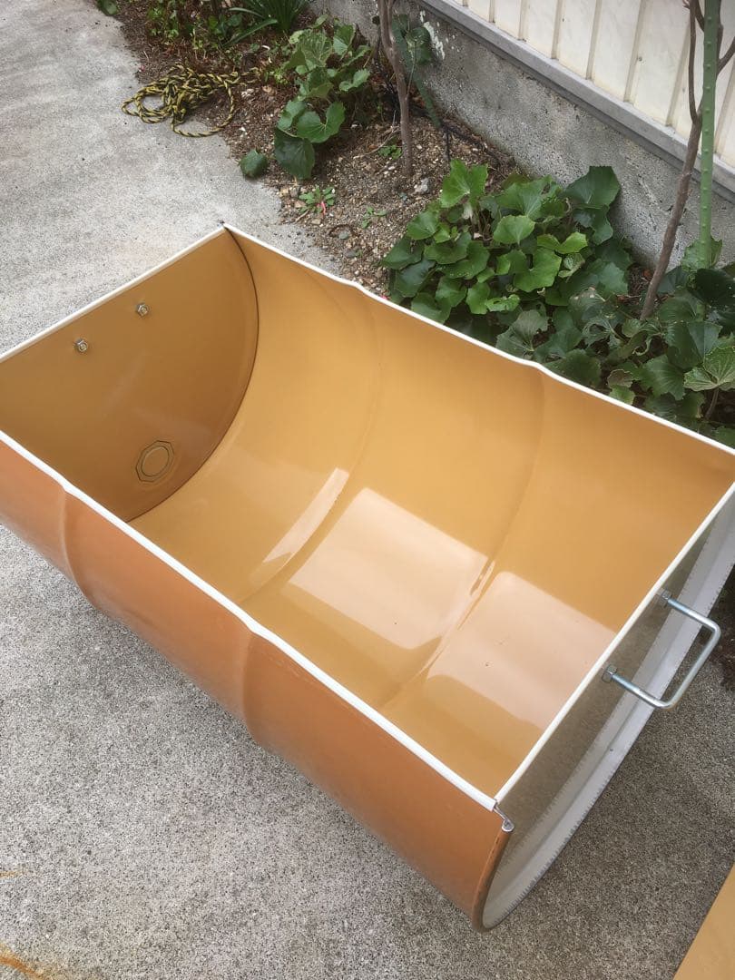 ドラム缶風呂 横置きタイプ 持ち手とすのこ付き