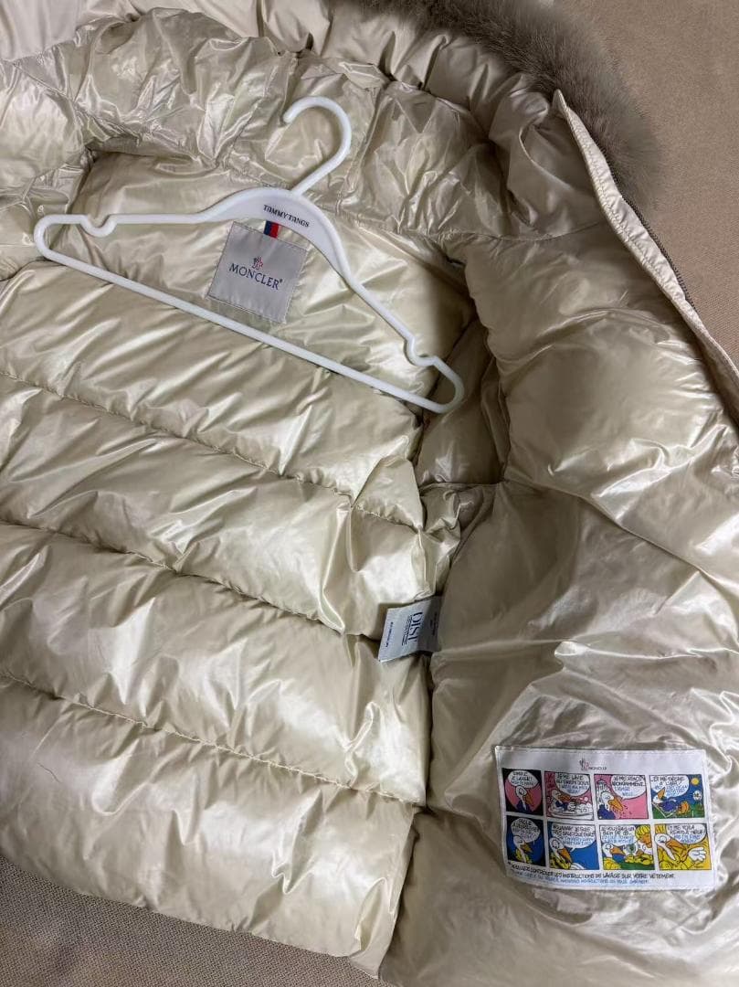 ✨MONCLER ベージュ ダウンジャケット ファー付き(^^)✨