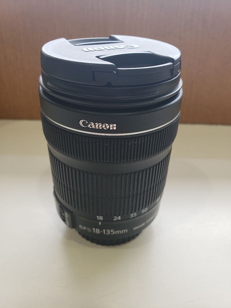 【中古 美品】 EF-S 18-135mm F3.5-5.6 IS STM