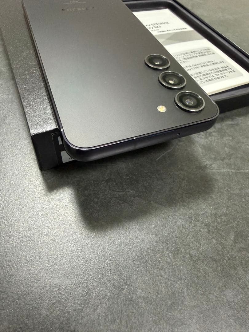 【美品】サムスン Galaxy S23 Phantom Black 256G