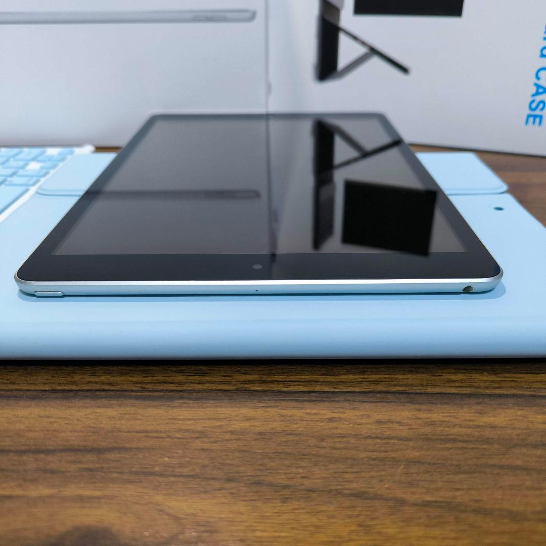 iPad 第9世代 64GB、タッチペン、キーボードとケースセット