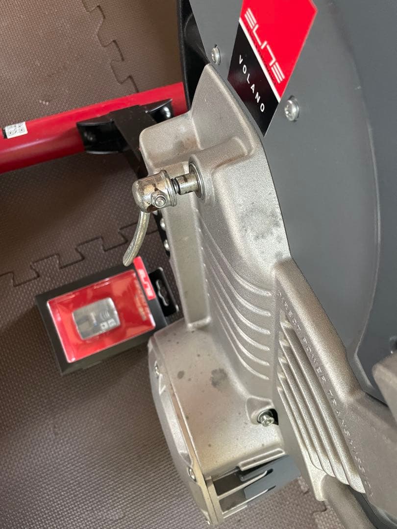 エリート VOLANO トレーニングローラー