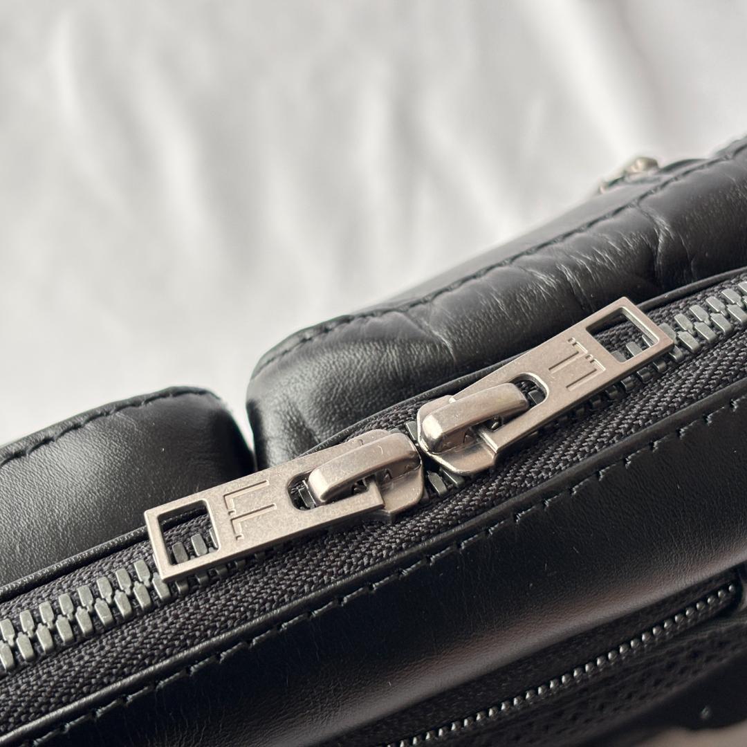 未使用 ラゲッジレーベル エレメント レザー ボディバッグ ショルダー ブラック