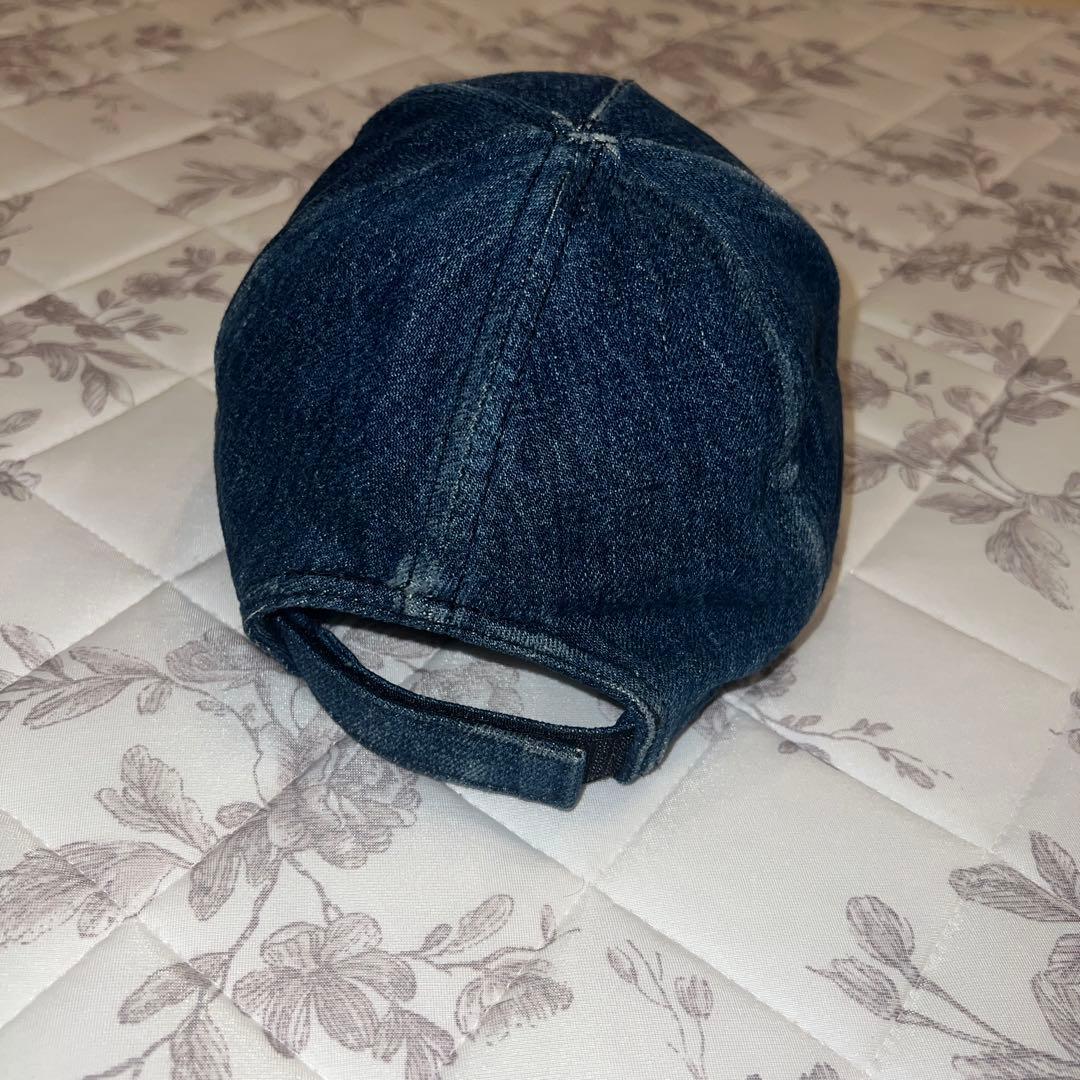 miu miu デニム刺繍ロゴベースボールキャップ