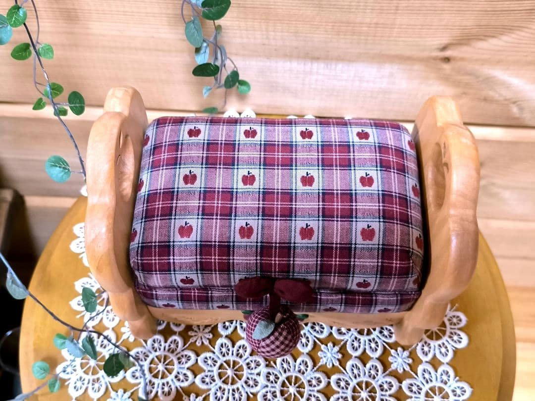 ⭐️アメリカンカントリー雑貨❤オットマンの小物入れ☘️りんご♦ドールベンチにも