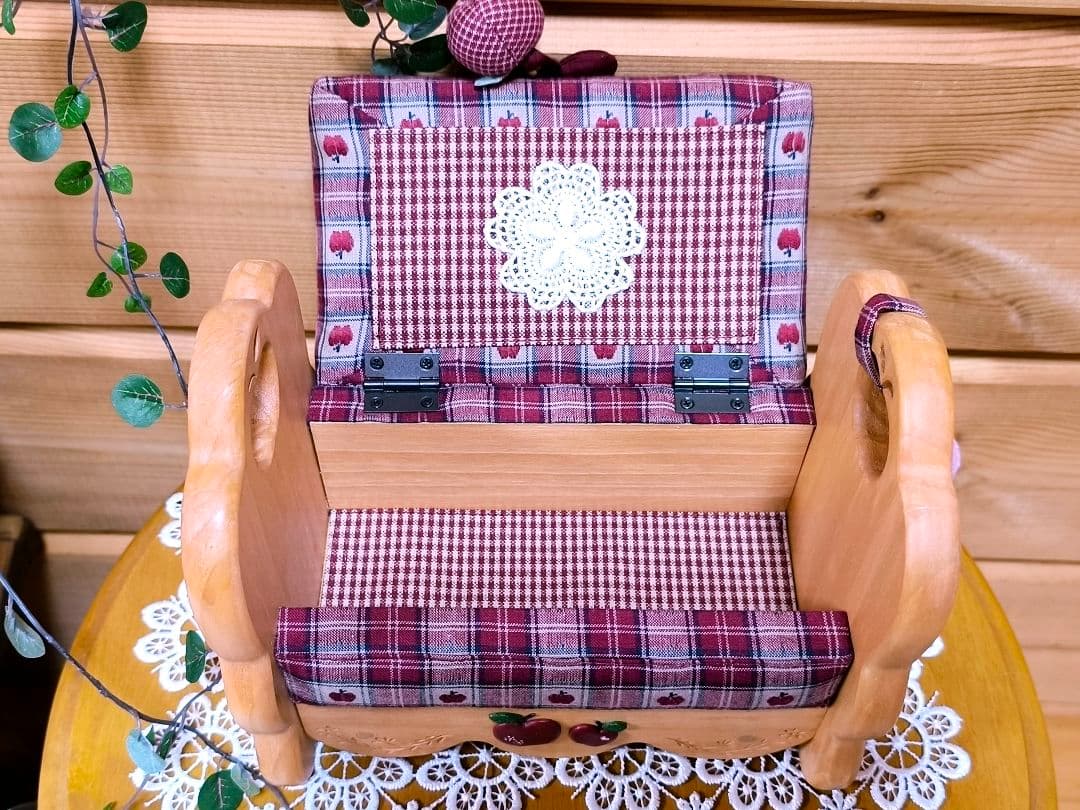 ⭐️アメリカンカントリー雑貨❤オットマンの小物入れ☘️りんご♦ドールベンチにも