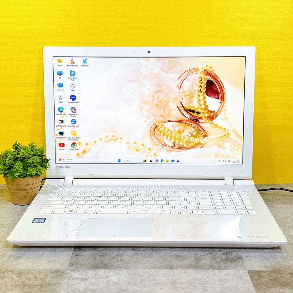 ｉ5✨新品SSDで快適✨Win11 ブルーレイ フルHD カメラ付き 薄型 白