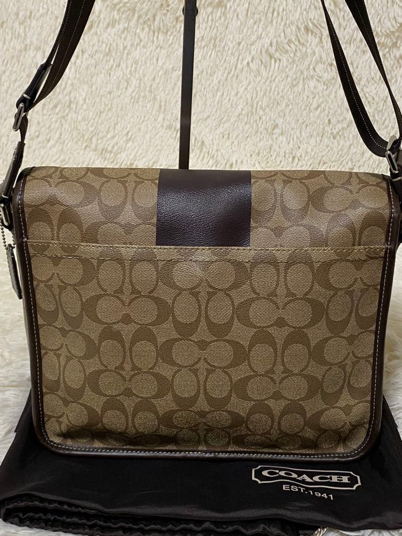 COACH メッセンジャーバッグ ブラウン系 シグネチャー　PVCレザー　美品