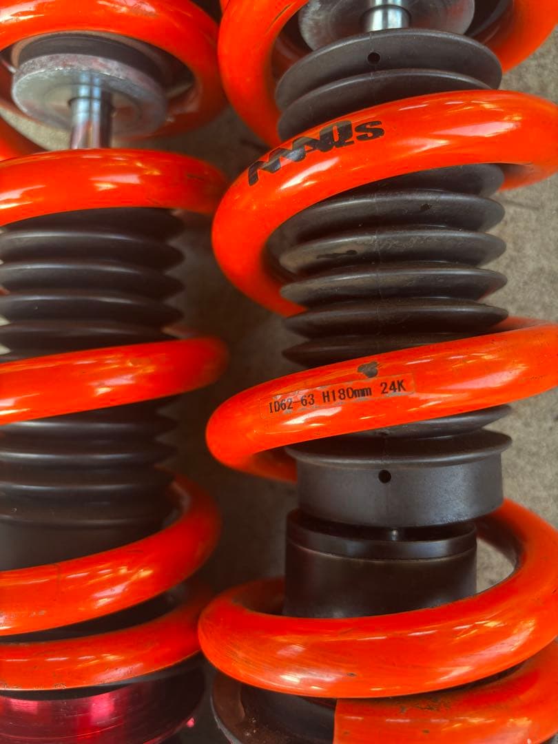 ブリッツ　21クラウン車高調　AWS210車高調　MAQsバネ