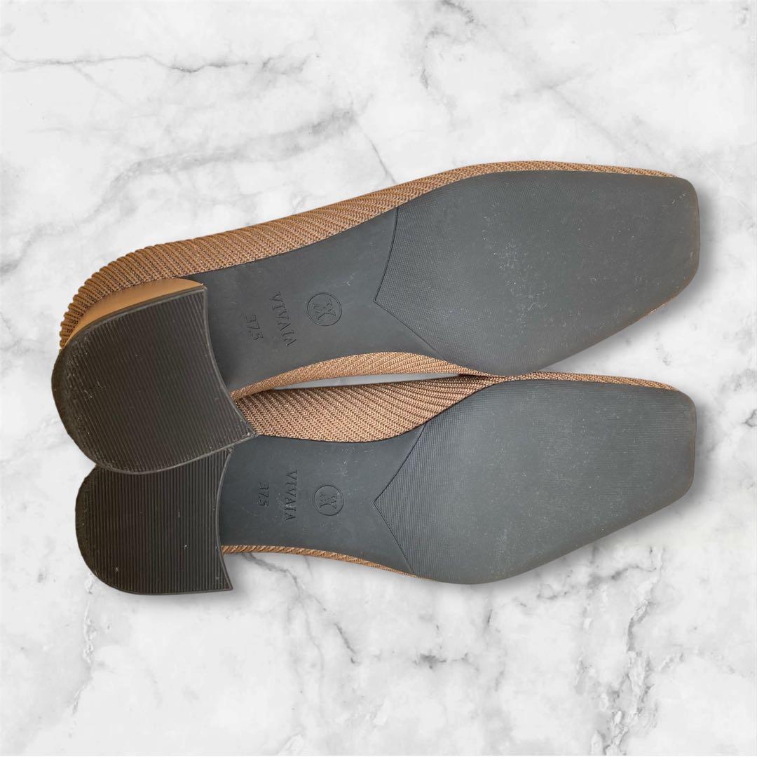 【美品】ビバイア　チャンキーヒール　パンプス　スクエアトゥ　EU37.5