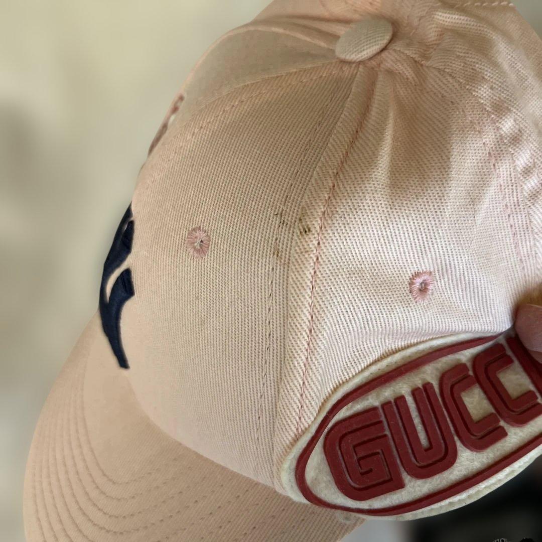 GUCCI ピンク ベースボールキャップ