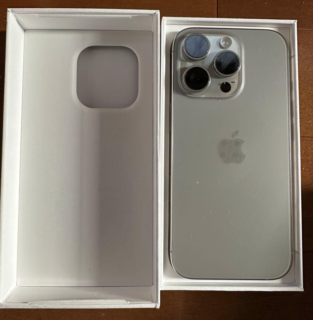 新品‼️ Apple iPhone 16Pro 256gb ナチュラルチタニウム