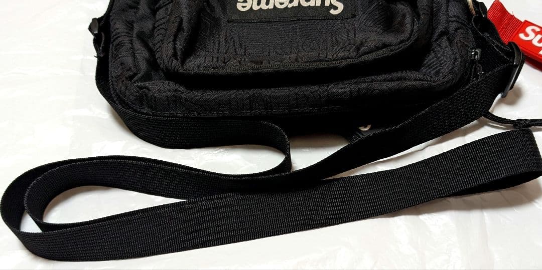 U*a様 【美品】 黒色 19ss Shoulder Bag　完売品