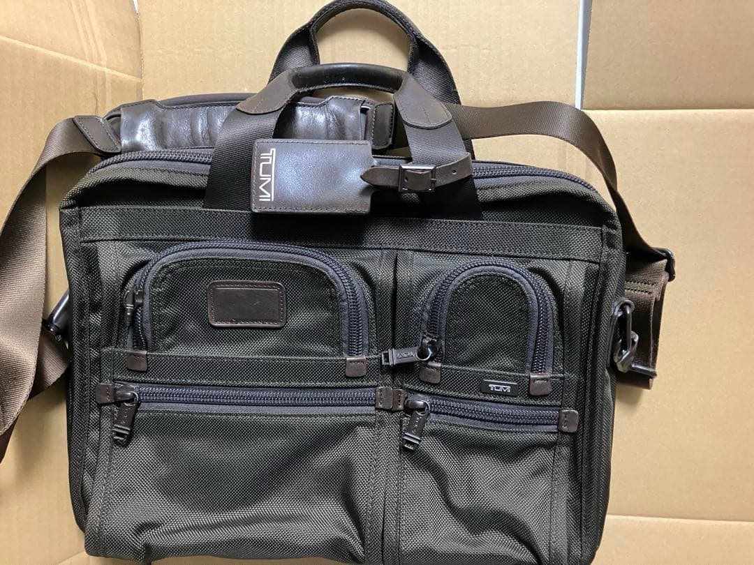 TUMI ビジネスブリーフケース　エクスパンダブル