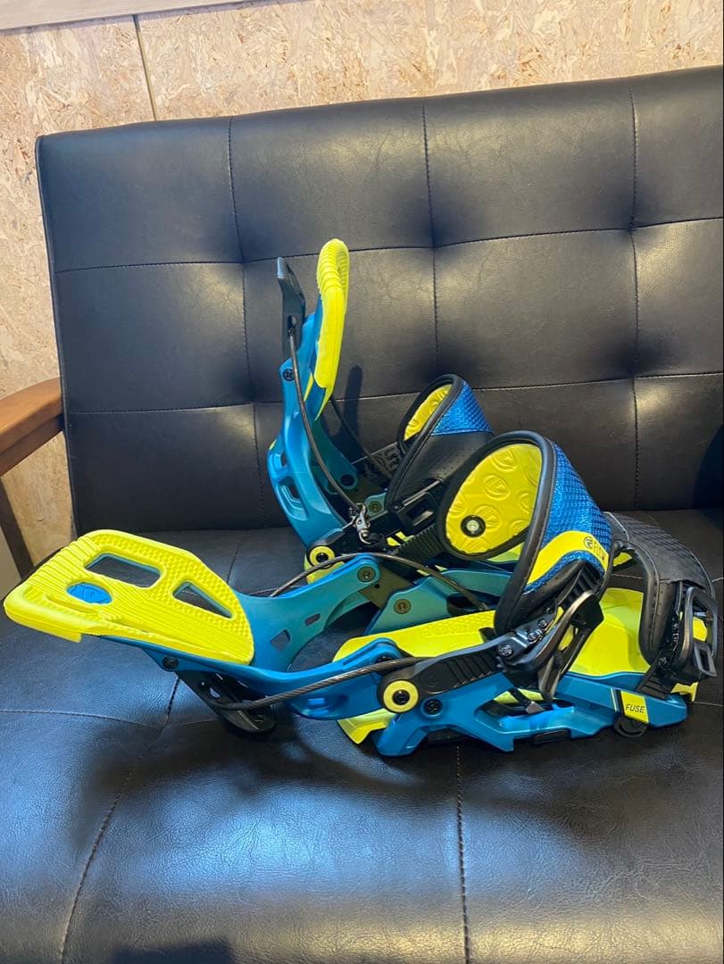 FLOW FUSE ビンディング Lサイズ 青/黄
