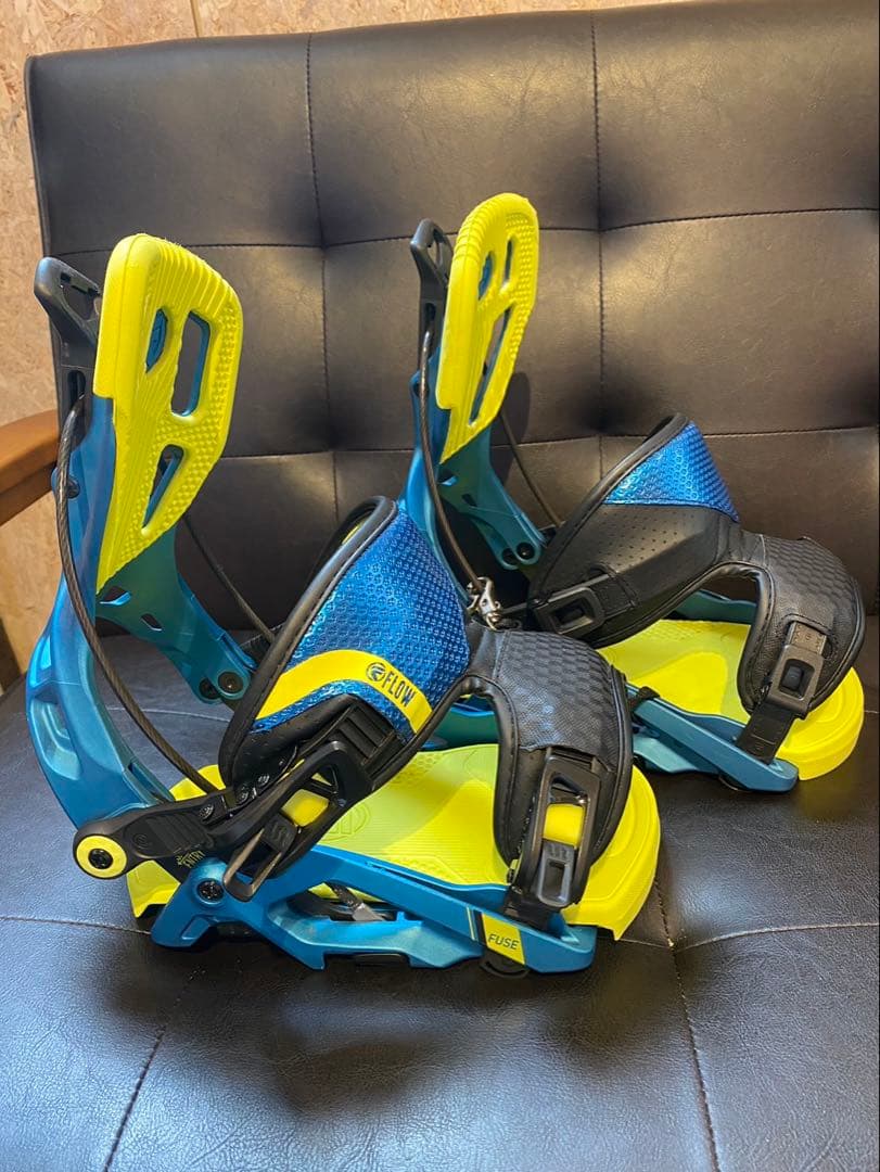 FLOW FUSE ビンディング Lサイズ 青/黄