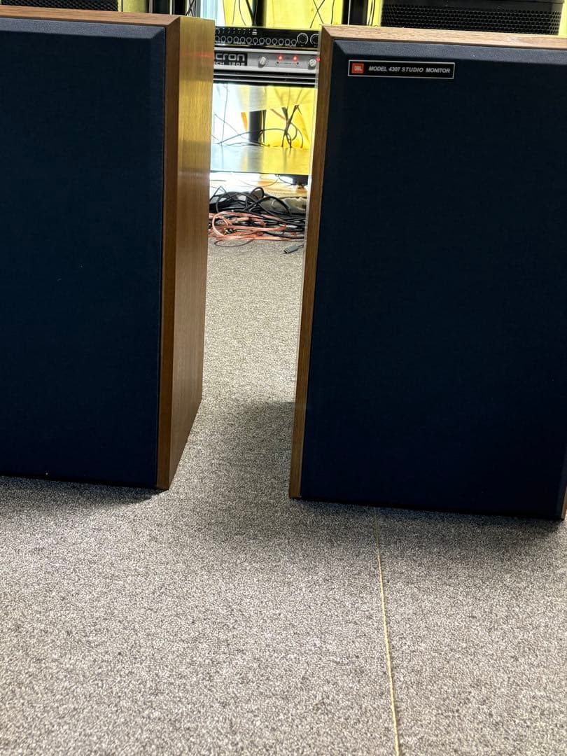 JBL 4307 フロアスタンディングスピーカー(ペア)