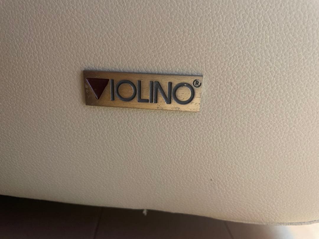 Kazu様　VIOLINO ホワイトレザー3人掛けソファ