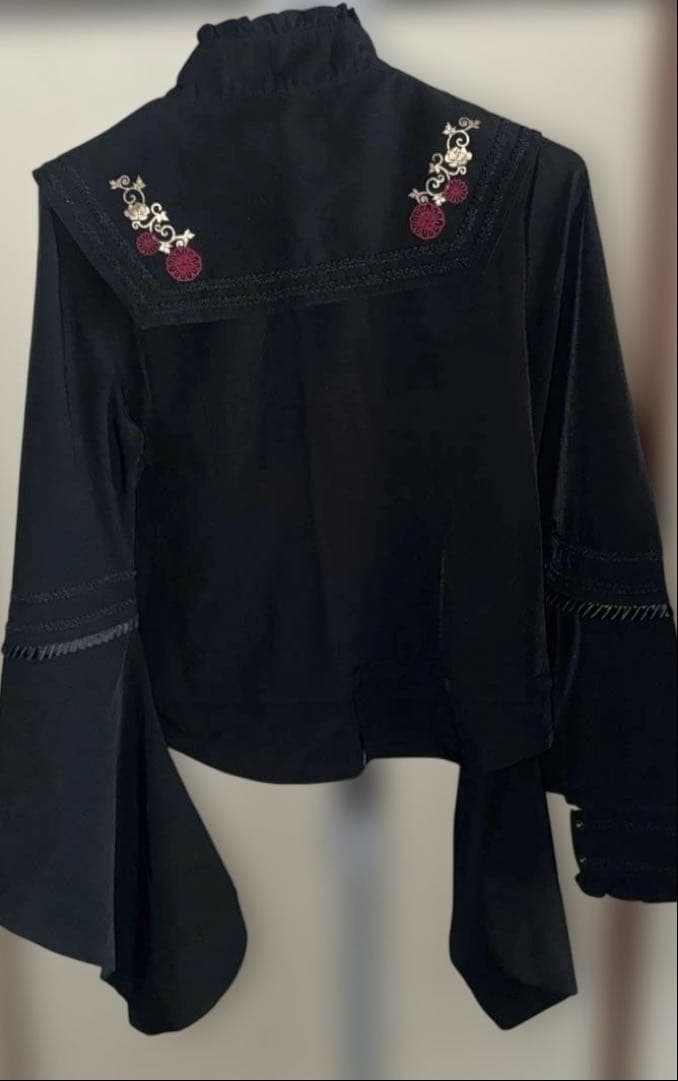 OZZ ON JAPAN 琉球浪漫着物袖ぶらうす 黒 和柄 和ロリ ブラウス