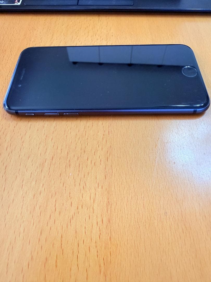 Apple iPhone 8 64GB SIMロックなし