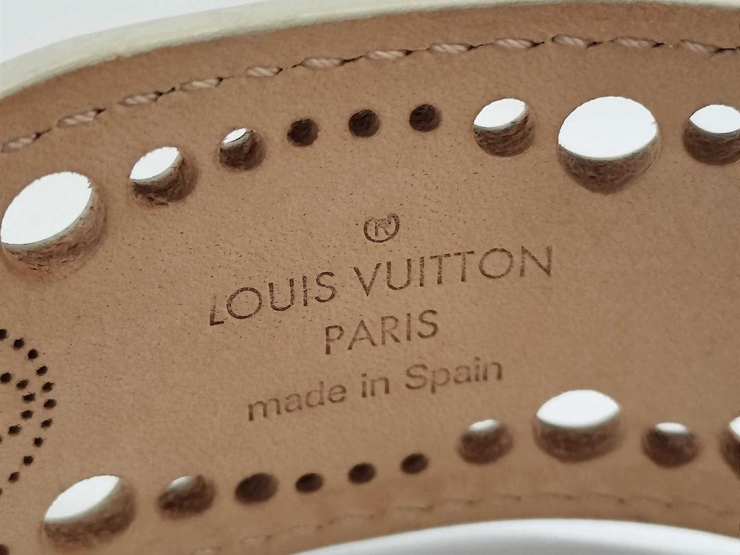 ルイヴィトン サンチュール フェニックス ベルト パンチング 90/36 白系