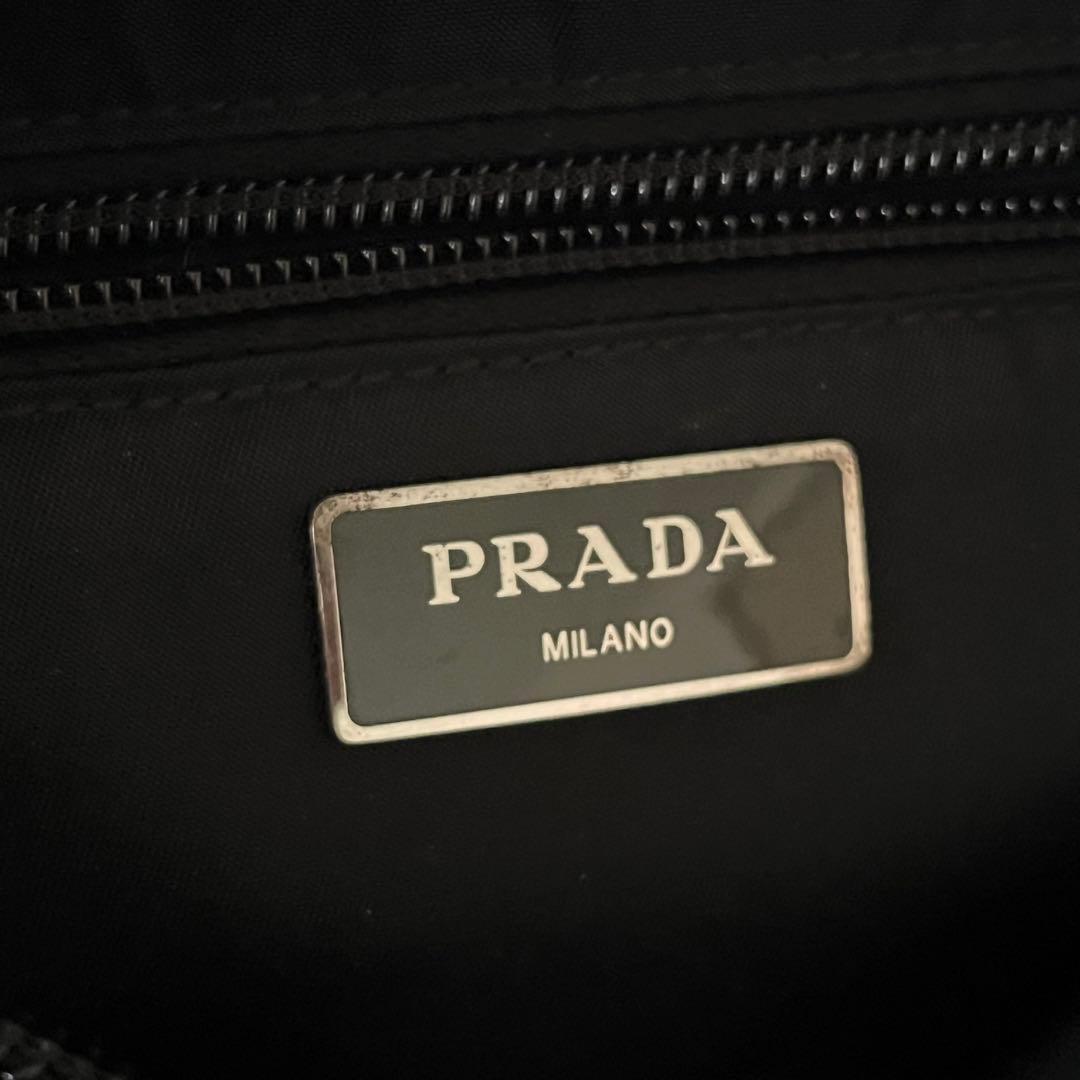 【美品】PRADA ウエストバッグ　三角ロゴ　黒　ナイロン　近年モデル