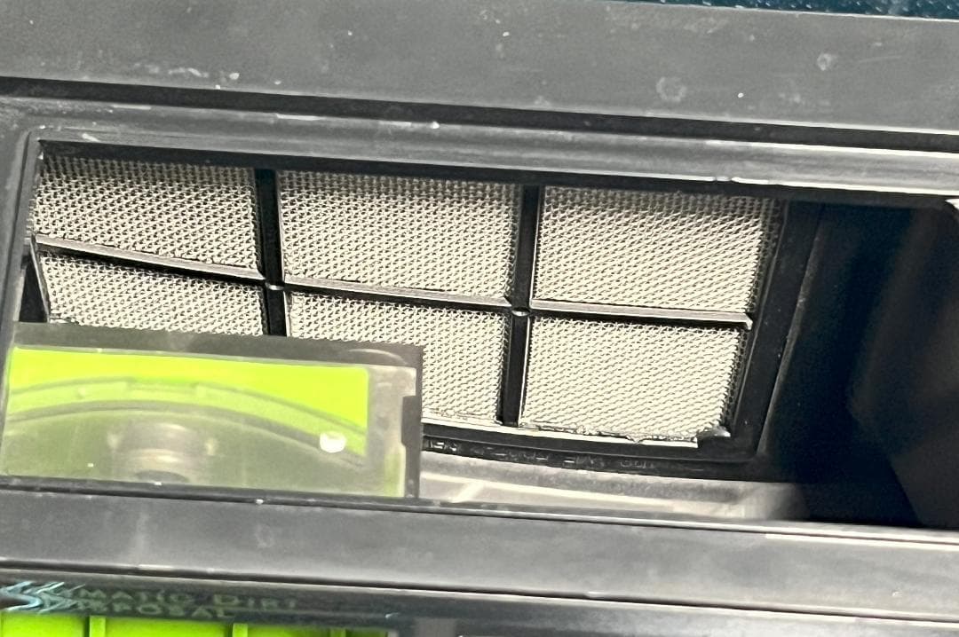 ルンバi7+ アイロボット自動ゴミ収集機付き＋交換用パーツセット(新品)