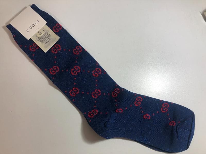 値下げ☆タグ付き未使用品☆GUCCI　グッチ　GG柄　ラメ　ロングソックス　靴下