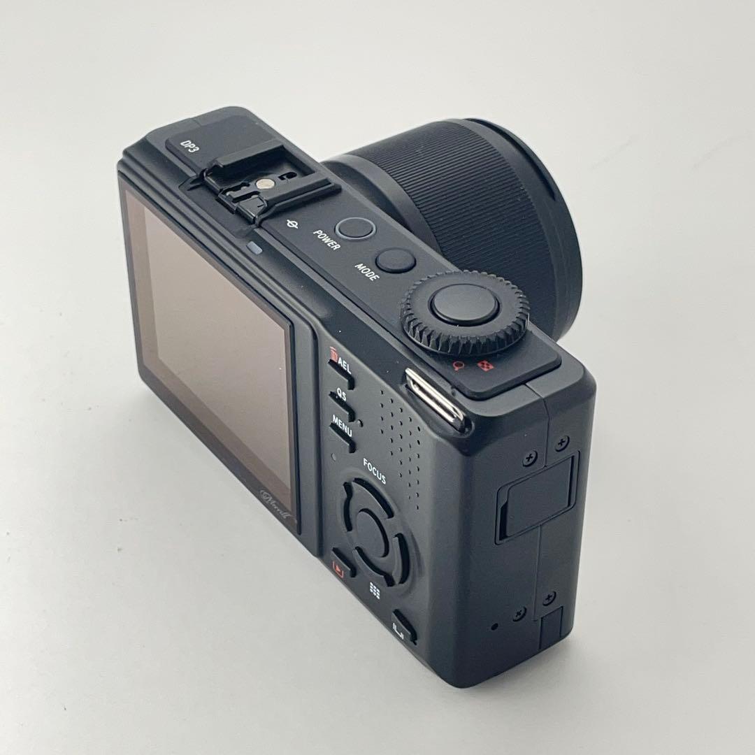 【動作・返品保証】SIGMA DP3 Merrill コンパクトデジタルカメラ